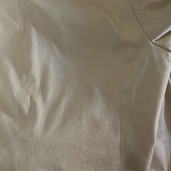 ESCADA blazer! Sits at hip-Worn with love, I’m sorry I haven’t ironed, read why - Picture 15 of 16